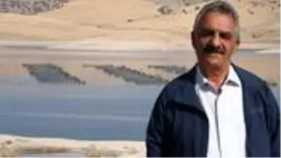 Çocukken ırmaktan tuttuğu balıkları şimdi üreterek dünyaya pazarlıyor Çocukken ırmaktan tuttuğu balıkları şimdi üreterek dünyaya pazarlıyor