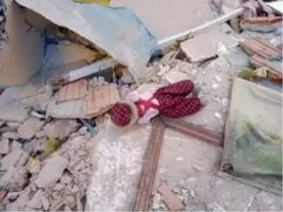 İzmir'den acı kare! Enkazda bulunan saatin durduğu an dikkat çekti İzmir'den acı kare! Enkazda bulunan saatin durduğu an dikkat çekti