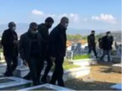 Depremde hayatını kaybeden Buse toprağa verildi Depremde hayatını kaybeden Buse toprağa verildi
