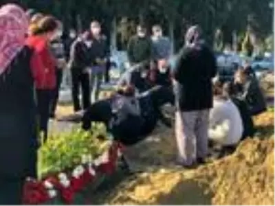 Depremde hayatını kaybeden Buse toprağa verildi Depremde hayatını kaybeden Buse toprağa verildi
