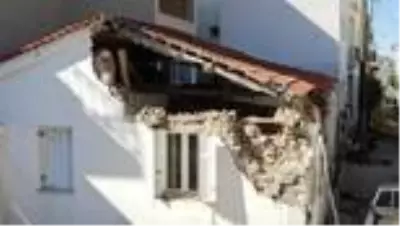 Ege Denizi'ndeki deprem Sisam Adası'nda hasara yol açtı Ege Denizi'ndeki deprem Sisam Adası'nda hasara yol açtı