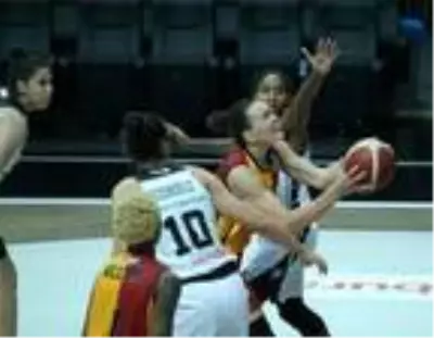 Galatasaray: 73-84 Galatasaray: 73-84