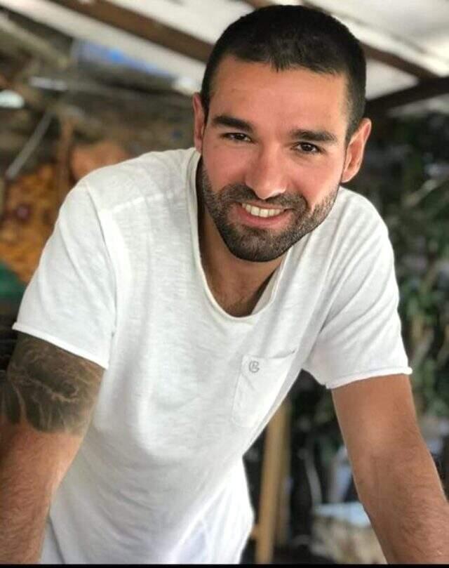 Göztepe Kulübü, daha önce kulüpte staj yapan Ali Çağın Kaygusuz'un enkaz altında olduğunu açıkladı Göztepe Kulübü, daha önce kulüpte staj yapan Ali Çağın Kaygusuz'un enkaz altında olduğunu açıkladı