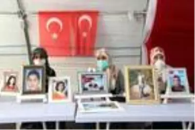 Son dakika haber... HDP önündeki eylemde 425'inci gün Son dakika haber... HDP önündeki eylemde 425'inci gün