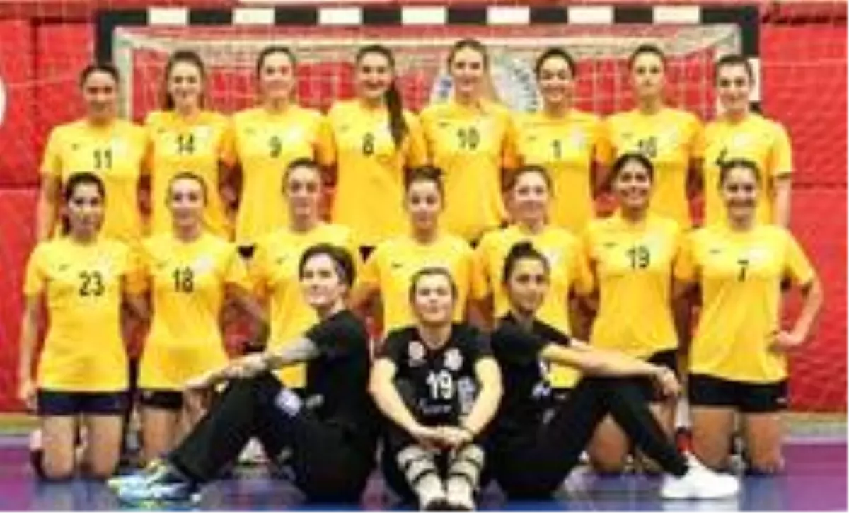 Hentbolcular zorlu Kasım ayına hazırlanıyor