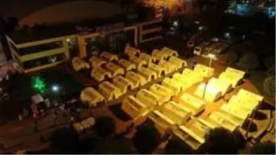 İzmir'de çadır kentte kalan vatandaşlar depremde yaşadığı büyük paniği anlattı İzmir'de çadır kentte kalan vatandaşlar depremde yaşadığı büyük paniği anlattı