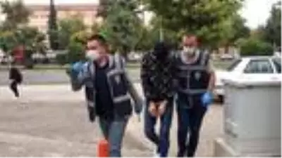 İzmir depremi sonrası provokatif paylaşım yapan şüpheli adliyeye sevk edildi İzmir depremi sonrası provokatif paylaşım yapan şüpheli adliyeye sevk edildi