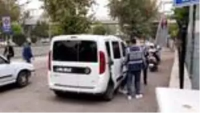 İzmir depremiyle ilgili provokatif paylaşım yapan şahıs adliyede İzmir depremiyle ilgili provokatif paylaşım yapan şahıs adliyede