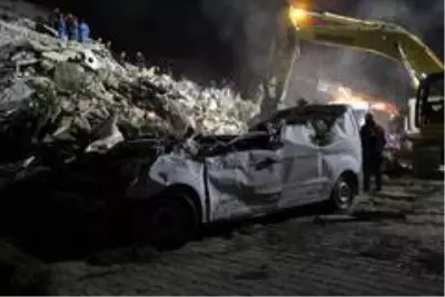 İzmir umut sessizliğine büründü İzmir umut sessizliğine büründü