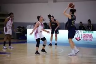 Kadınlar Basketbol Süper Ligi: Elazığ İl Özel İdare: 60 Fenerbahçe: 82 Kadınlar Basketbol Süper Ligi: Elazığ İl Özel İdare: 60 Fenerbahçe: 82