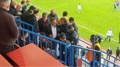 Kartal: 'Türkiye hakem yetiştiremiyor, herhalde yurt dışından onu da ithal edeceğiz' Kartal: 'Türkiye hakem yetiştiremiyor, herhalde yurt dışından onu da ithal edeceğiz'