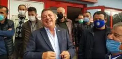 Kartal: 'Türkiye hakem yetiştiremiyor, herhalde yurt dışından onu da ithal edeceğiz' Kartal: 'Türkiye hakem yetiştiremiyor, herhalde yurt dışından onu da ithal edeceğiz'