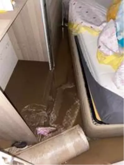 Son dakika genel: Kocaeli'de sel suları dolan evler kullanılamaz hale geldi Son dakika genel: Kocaeli'de sel suları dolan evler kullanılamaz hale geldi