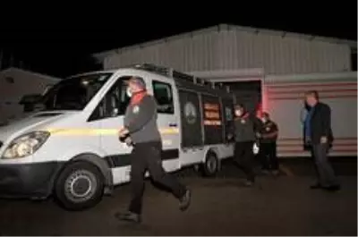 Osmangazi Belediyesi'nden İzmir'e arama kurtarma desteği Osmangazi Belediyesi'nden İzmir'e arama kurtarma desteği