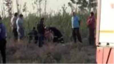 Polisten kaçan kadın, otomobilinin devrildiği atık su kanalında hayatını kaybetti Polisten kaçan kadın, otomobilinin devrildiği atık su kanalında hayatını kaybetti