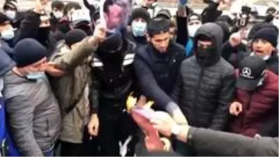 - Rusya'daki Müslümanlardan Fransa karşıtı protesto - Rusya'daki Müslümanlardan Fransa karşıtı protesto
