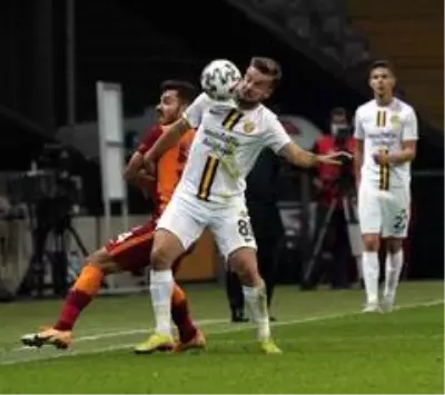 Galatasaray, Ryan Babel'in attığı golle Ankaragücü'nü 1-0 mağlup etti Galatasaray, Ryan Babel'in attığı golle Ankaragücü'nü 1-0 mağlup etti