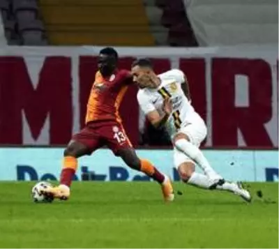 Galatasaray, Ryan Babel'in attığı golle Ankaragücü'nü 1-0 mağlup etti Galatasaray, Ryan Babel'in attığı golle Ankaragücü'nü 1-0 mağlup etti