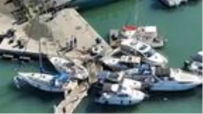 Tsunaminin vurduğu Sığacık havadan görüntülendi Tsunaminin vurduğu Sığacık havadan görüntülendi
