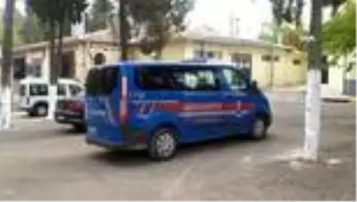 Köpeğe çarpmamak için canını hiçe saydı, aracıyla defalarca taklalar attı