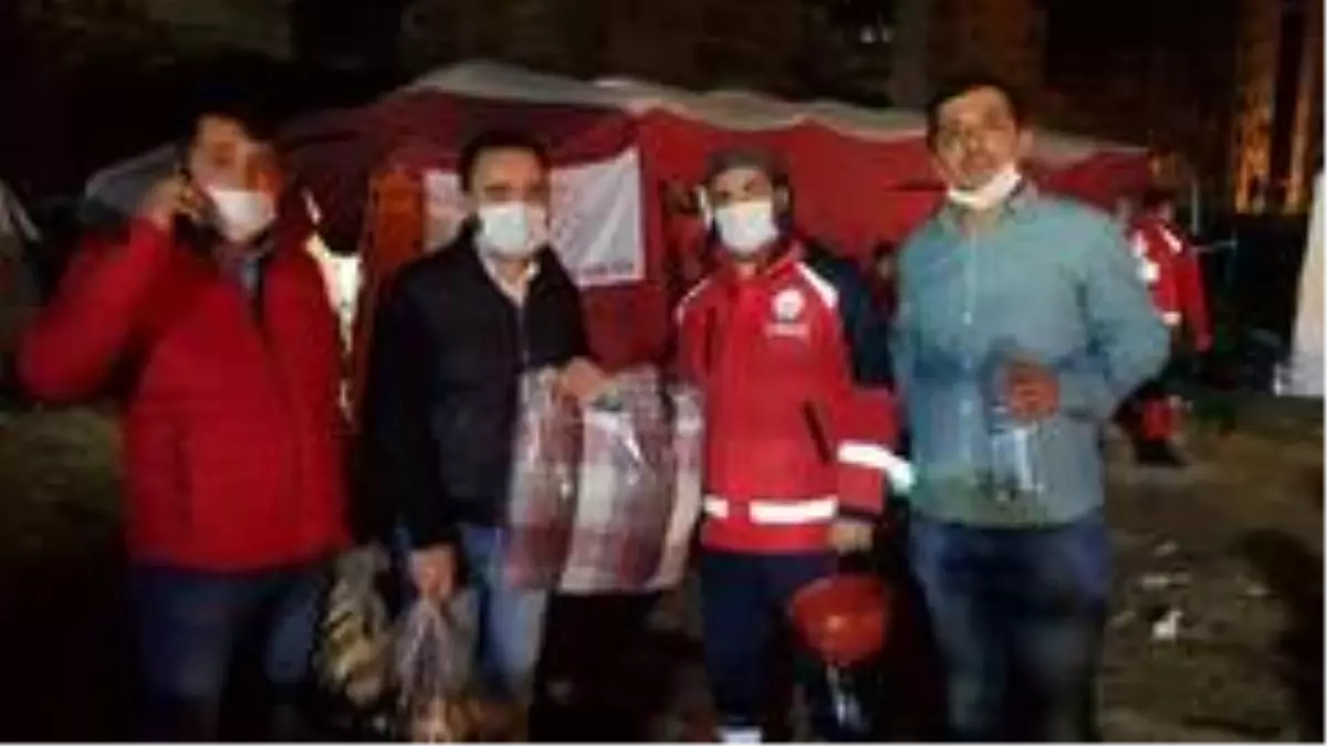 Kula'dan deprem bölgesine bin adet battaniye