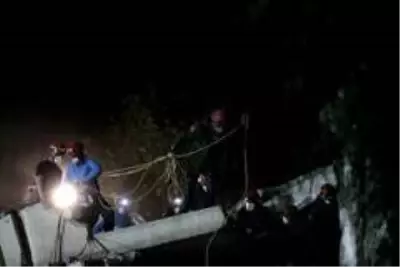 Son dakika haberi... Kurtarma çalışmalarında 33. saate girildi, ekiplerin zamanla yarışı sürüyor