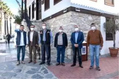 Kuşadası'nda stadyumda çadır kent kuruldu Kuşadası'nda stadyumda çadır kent kuruldu