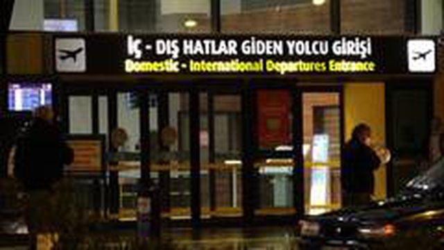 Şiddetli sağanak hava ulaşımını engelledi