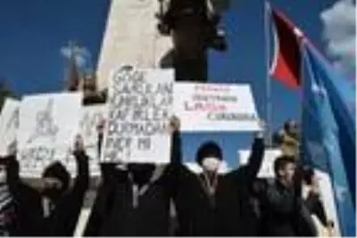 Saraçhane Parkı'nda Fransa protestosu