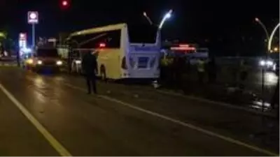 Son dakika haberleri: Tıra çarpan otobüste 1 kişi hayatını kaybetti Son dakika haberleri: Tıra çarpan otobüste 1 kişi hayatını kaybetti