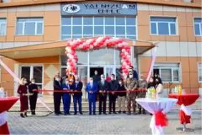 Vali Hüseyin Öner, Yalnızçam Otel ve Restoranın açılış programına katıldı Vali Hüseyin Öner, Yalnızçam Otel ve Restoranın açılış programına katıldı
