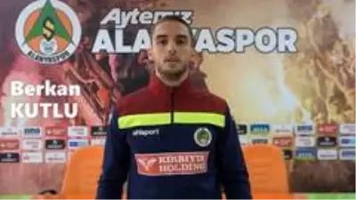 Alanyasporlu futbolculardan lösemili çocuklara destek Alanyasporlu futbolculardan lösemili çocuklara destek