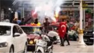 Asker uğurlamasında kesikleri yolda torpil patlatarak, konvoy yaptılar Asker uğurlamasında kesikleri yolda torpil patlatarak, konvoy yaptılar