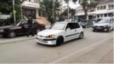 Asker uğurlamasında kesikleri yolda torpil patlatarak, konvoy yaptılar Asker uğurlamasında kesikleri yolda torpil patlatarak, konvoy yaptılar