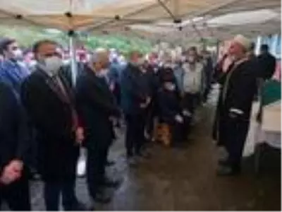 Ulaştırma ve Altyapı Bakanı Karaismailoğlu'nun acı günü Ulaştırma ve Altyapı Bakanı Karaismailoğlu'nun acı günü