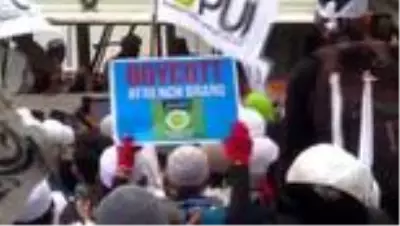 Son dakika haberi... Endonezya'da Fransa Cumhurbaşkanı Macron'un İslam karşıtı açıklamaları protesto edildi (3) Son dakika haberi... Endonezya'da Fransa Cumhurbaşkanı Macron'un İslam karşıtı açıklamaları protesto edildi (3)