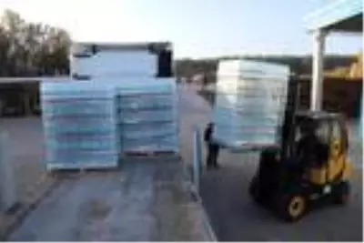 Eskişehir'den İzmir'e iki TIR su yardımı