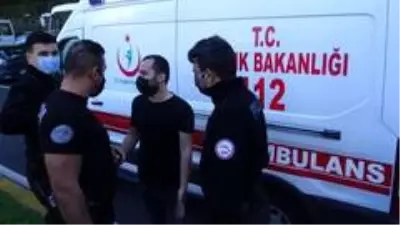 Otomobiliyle çarptığı yaralının başından ayrılmadı