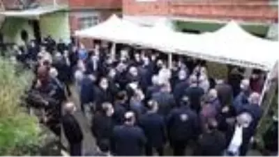 Ulaştırma ve Altyapı Bakanı Karaismailoğlu'nun acı günü Ulaştırma ve Altyapı Bakanı Karaismailoğlu'nun acı günü