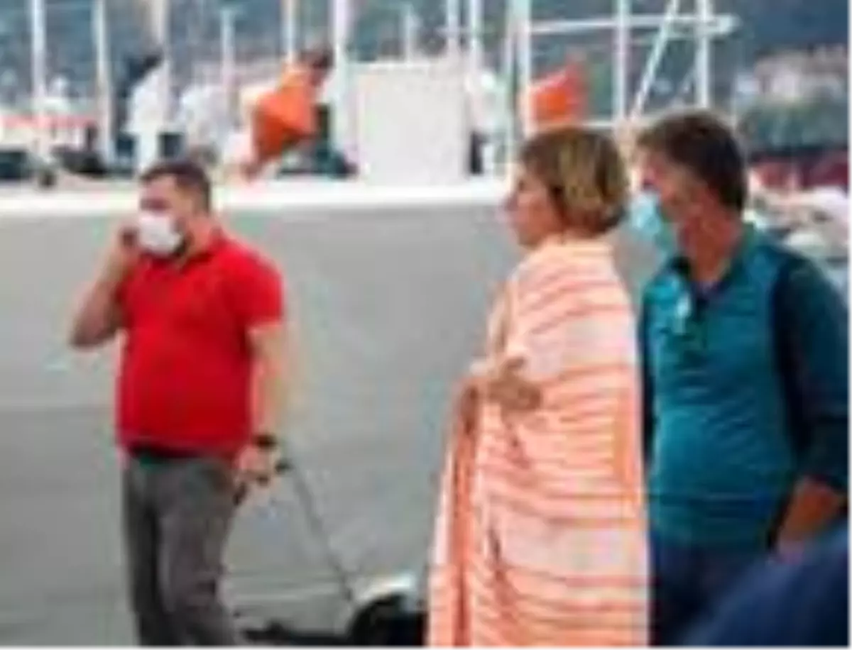 Alanya'da gezinti teknesi battı: 1 turist öldü, 32 turist ve 5 mürettebat kurtarıldı (4)