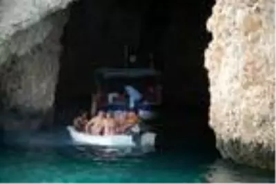 Aşıklar Mağarası turistlerin ilgi odağı Aşıklar Mağarası turistlerin ilgi odağı