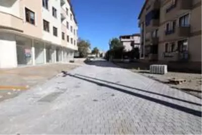 Başiskele'de parke yol çalışmaları devam ediyor Başiskele'de parke yol çalışmaları devam ediyor