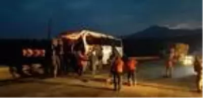 Son dakika haber! Bitlis'te yolcu otobüsü ile TIR çarpıştı: 2 ölü, 12 yaralı Son dakika haber! Bitlis'te yolcu otobüsü ile TIR çarpıştı: 2 ölü, 12 yaralı