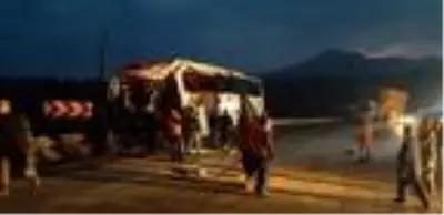 Son dakika haber! Bitlis'te yolcu otobüsü ile TIR çarpıştı: 2 ölü, 12 yaralı Son dakika haber! Bitlis'te yolcu otobüsü ile TIR çarpıştı: 2 ölü, 12 yaralı