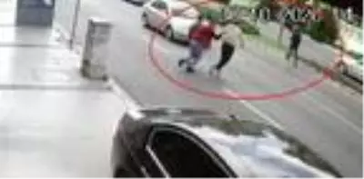 Son dakika haberleri! Depreme tekstil atölyesinde yakalanan çalışanların kaçtığı ve eşyaların sallandığı anlar kamerada Son dakika haberleri! Depreme tekstil atölyesinde yakalanan çalışanların kaçtığı ve eşyaların sallandığı anlar kamerada
