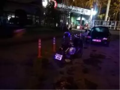 Genç kızların motosiklet macerası hastanede bitti