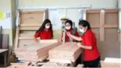 İnegöl'deki tematik lisede 'teknoloji tabanlı akıllı mobilya' üretilecek İnegöl'deki tematik lisede 'teknoloji tabanlı akıllı mobilya' üretilecek