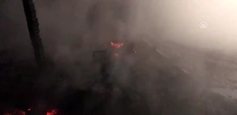 Kocaeli'de ev yangınında 2 çocuk dumandan etkilendi