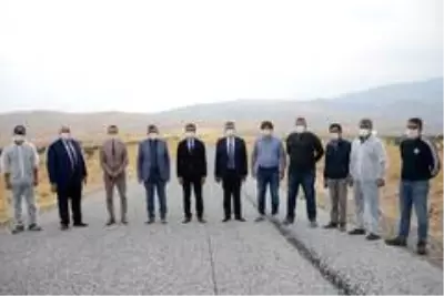 Malatya kırsalında 4 mahallenin grup yolunu asfaltladı