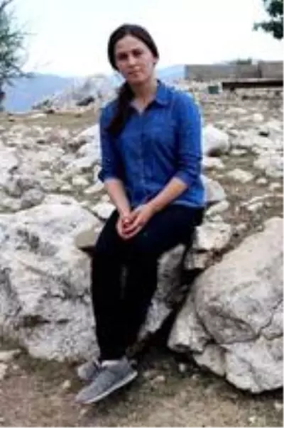 Minik Elif�in enkazdan kurtarılış anını, duvara resmetti Haberler
